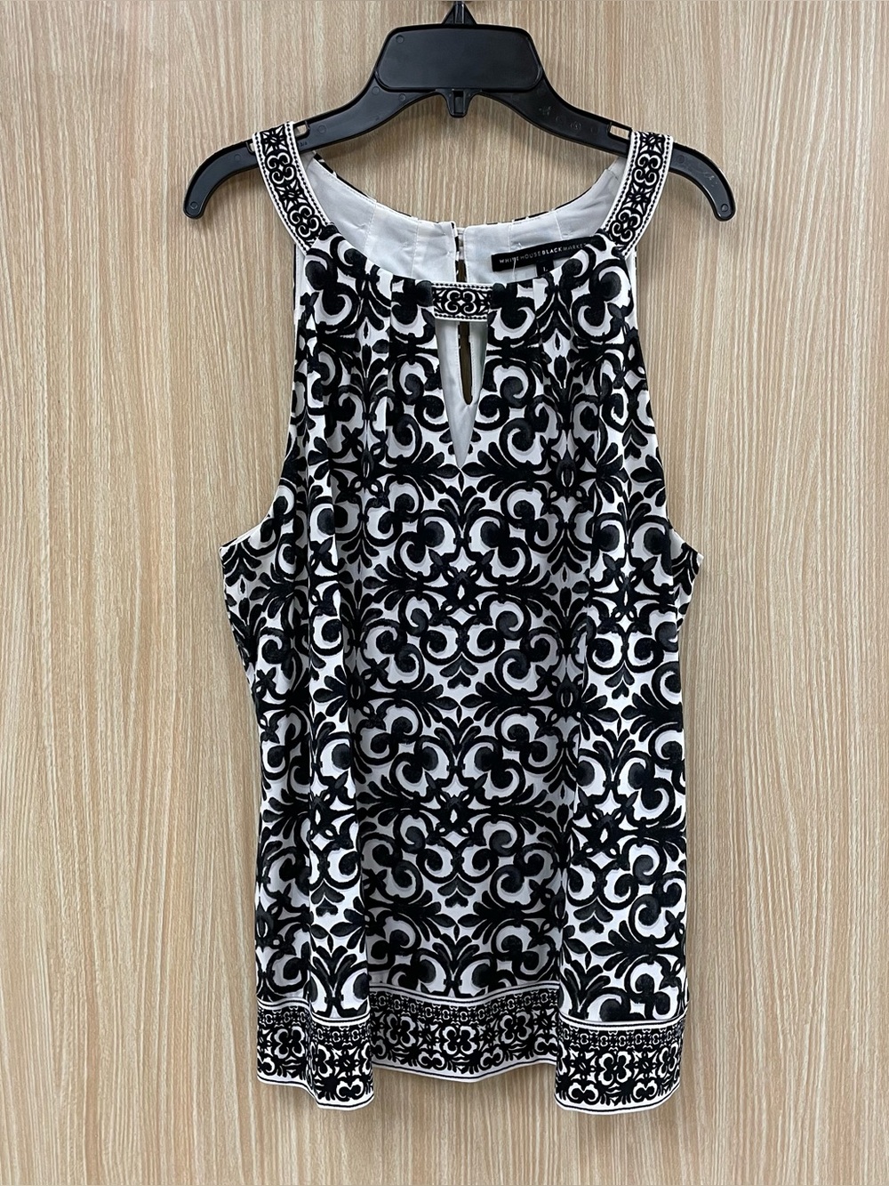 White House Black Market White Print Top Size L